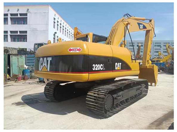 Ekskavator perayap CATERPILLAR 320CL