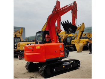 Ekskavator perayap HITACHI ZX70