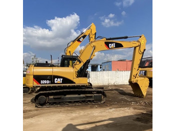 Ekskavator perayap CATERPILLAR 320D2