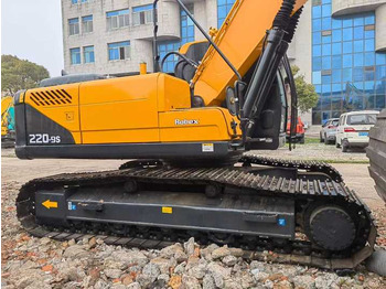 Ekskavator used hyundai 220lc-9s excavator Good condition made in Korea 22 ton hydraulic digger  crawler excavator for sale: gambar 5