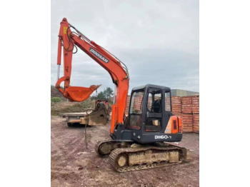 Ekskavator mini DOOSAN DH60