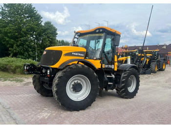 Traktor JCB