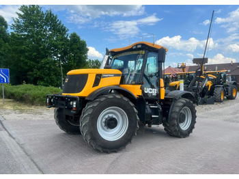 Traktor JCB