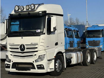 Truk sasis MERCEDES-BENZ Actros