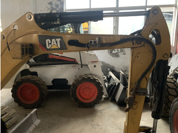 Ekskavator mini CATERPILLAR 302