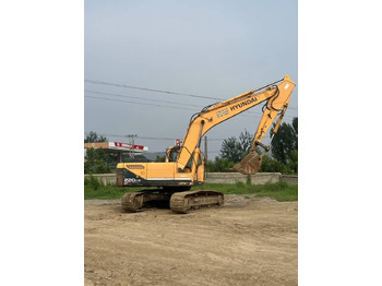 Ekskavator perayap HYUNDAI