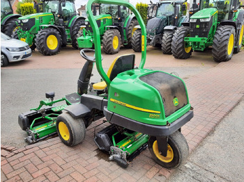 Mesin pemotong rumput baru John Deere 2500E greens triple mower: gambar 5