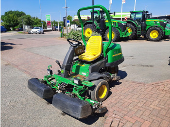 Mesin pemotong rumput JOHN DEERE