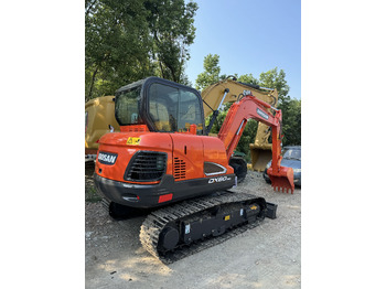 Ekskavator perayap DOOSAN DX60