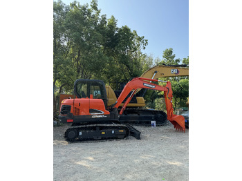 Ekskavator perayap DOOSAN DX60: gambar 2