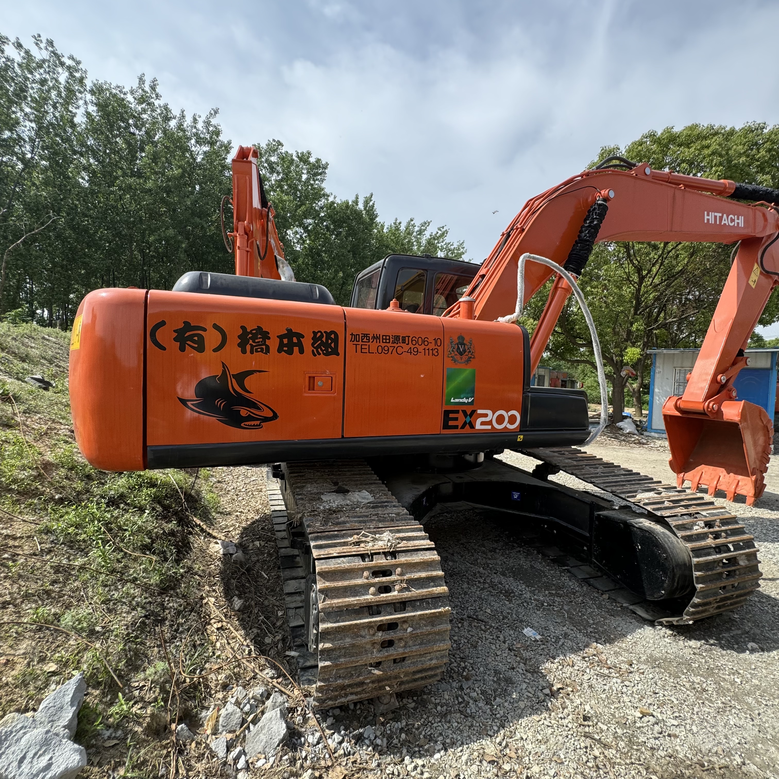 Ekskavator perayap HITACHI ZX200: gambar 3