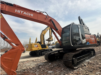 Ekskavator perayap HITACHI ZX200