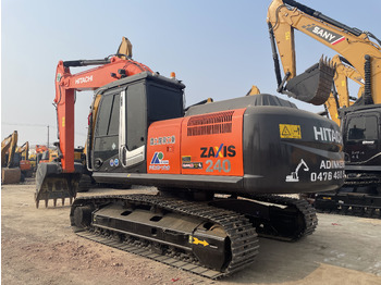 Ekskavator perayap HITACHI ZX240