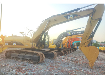 Ekskavator perayap CATERPILLAR 325C