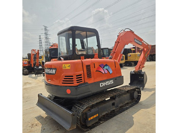 Ekskavator mini DOOSAN DH55