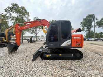 Ekskavator perayap HITACHI ZX70