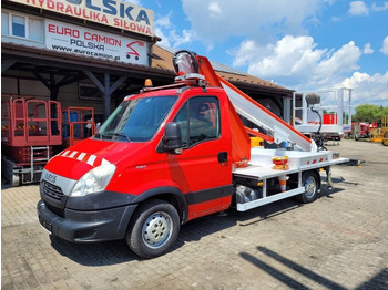 Platform udara yang dipasang di truk IVECO Daily 35s11