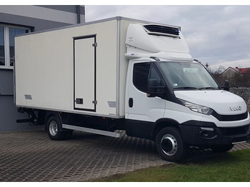 Truk berpendingin IVECO Daily