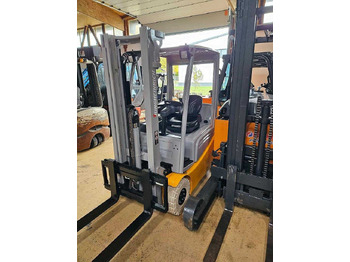 Forklift listrik JUNGHEINRICH EFG