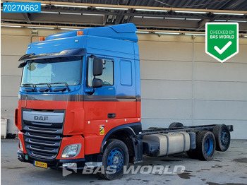 Truk sasis DAF XF 440