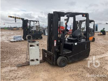 Forklift listrik NISSAN