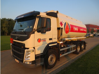 Truk tangki VOLVO FM