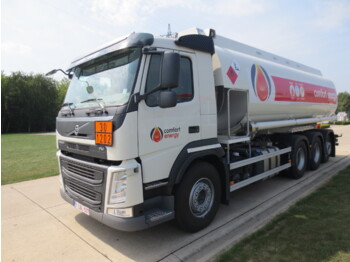 Truk tangki VOLVO FM