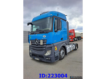 Tractor head MERCEDES-BENZ Actros 1842