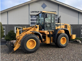 Wheel loader HYUNDAI