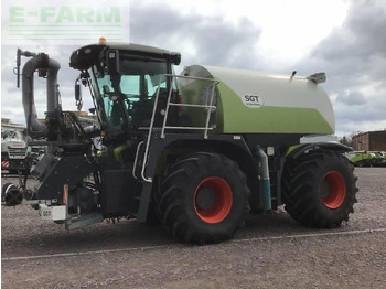 Penyemprot self-propelled CLAAS Xerion 3800