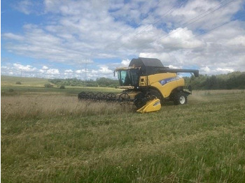 Pemanen gabungan NEW HOLLAND CR980