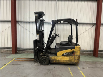 Forklift listrik CATERPILLAR EP