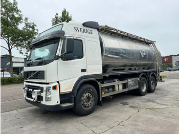 Truk tangki VOLVO FM 440