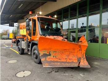 Kendaraan Kota/ Khusus UNIMOG U400: gambar 3