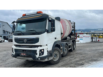 Truk pengaduk beton VOLVO FMX 460