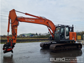 Ekskavator perayap HITACHI ZX225