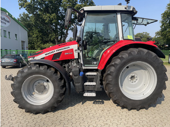 Traktor MASSEY FERGUSON 100 series