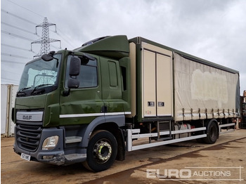 Truk dengan terpal samping DAF CF 320