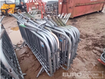 Membangun inventaris Bundle of Metal Safety Barriers (2 of): gambar 5