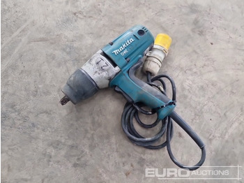 Membangun inventaris MAKITA