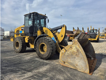 Wheel loader CATERPILLAR 926M