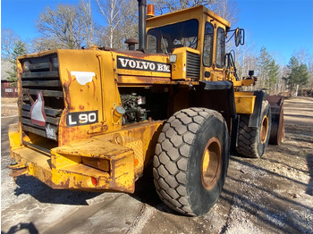 Wheel loader Volvo BM L90: gambar 5