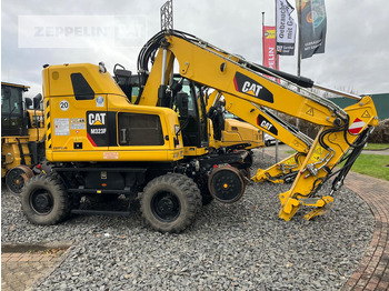 Ekskavator CATERPILLAR M323F