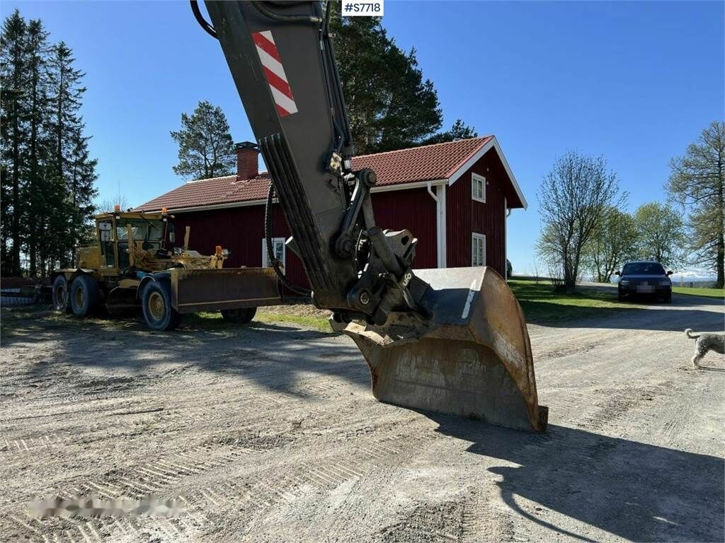 Ekskavator perayap Volvo EC290 CL: gambar 17