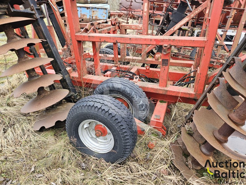 Garu cakram Massey Ferguson Ferguson: gambar 19