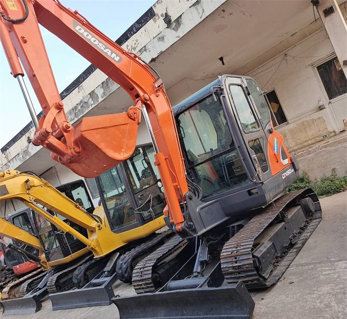 Ekskavator mini DOOSAN DX 60 - 9 C: gambar 8