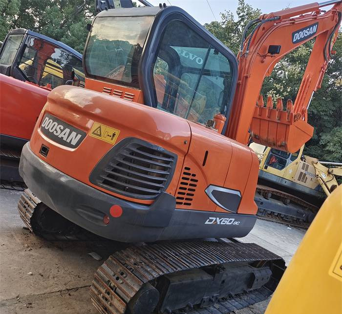 Ekskavator mini DOOSAN DX 60 - 9 C: gambar 11