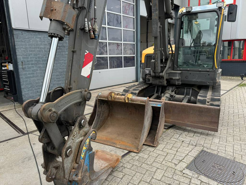 Ekskavator mini Volvo ECR 88 D: gambar 7