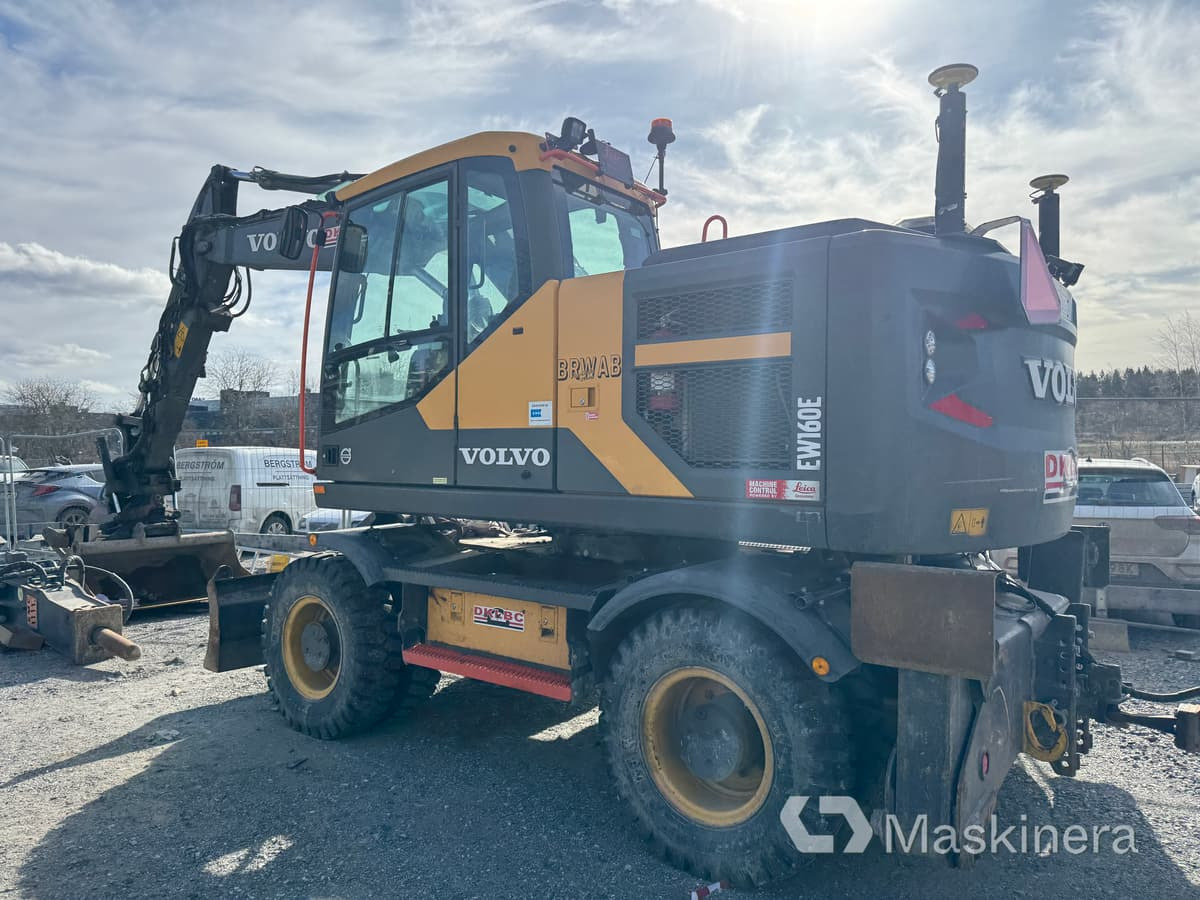 Ekskavator roda Hjulgrävare Volvo EW160E med tillbehör: gambar 11