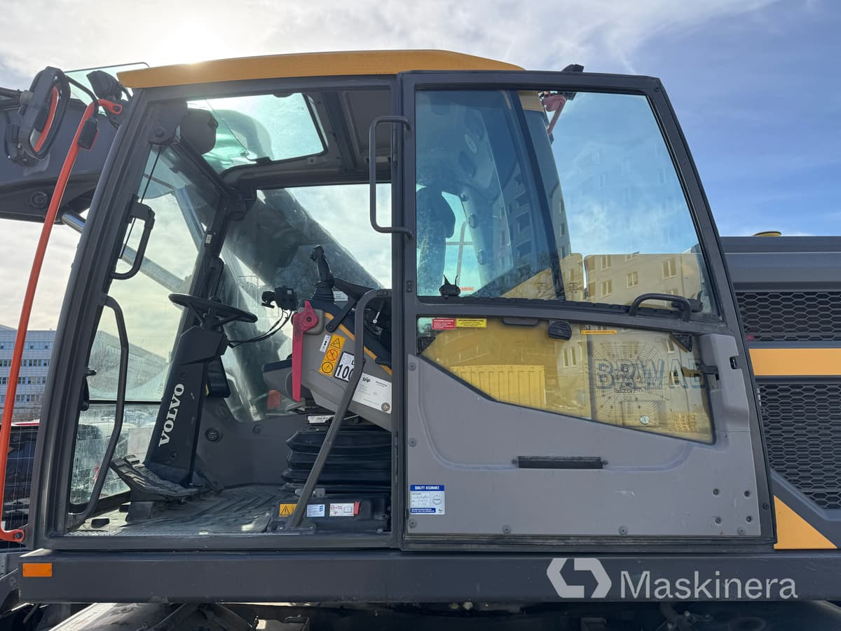 Ekskavator roda Hjulgrävare Volvo EW160E med tillbehör: gambar 20